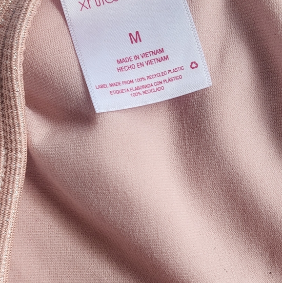 2 piece cutsie bikini! - Picture 2 of 4